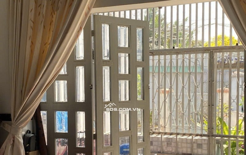 Cho thuê nhà 70m2 có sân 20m2, Bình quới thoáng mát, yên tĩnh